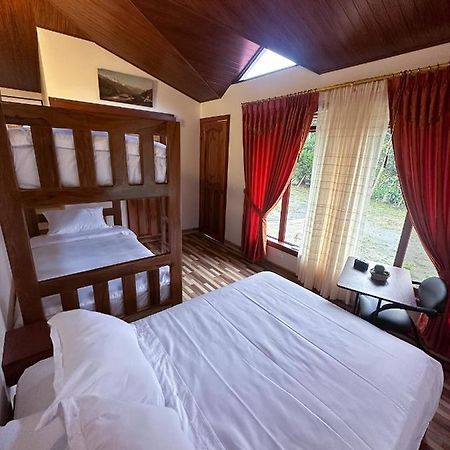 Brisas Del Rio Hotel มินโด ภายนอก รูปภาพ