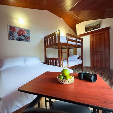 Brisas Del Rio Hotel มินโด ภายนอก รูปภาพ